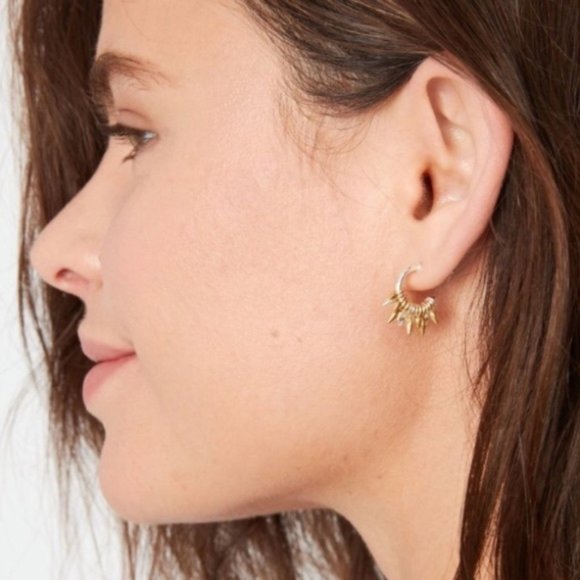 :: Stella & Dot | Ultra Dainty Renegade Mixed Metal Mini Hoops Retired - Picture 7 of 13